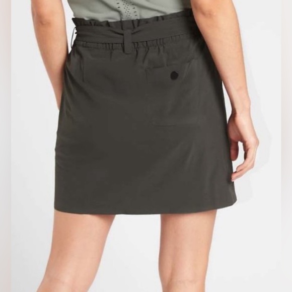 ATHLETA Skyline Skort Black Skirt with Mesh Shorts Built in Size 2 - Picture 4 of 11